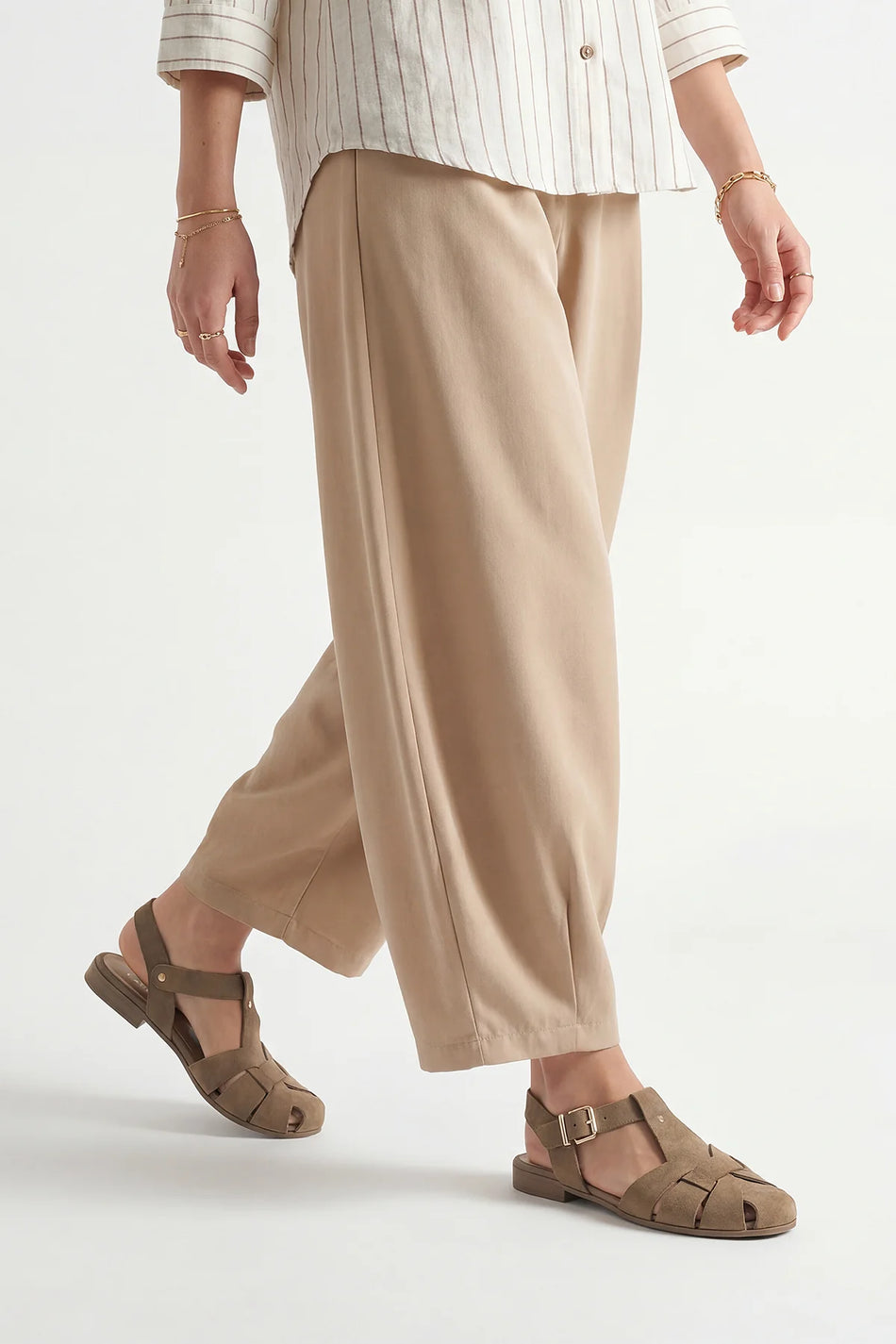 YENZAR Earth Suede Genuine Leather Closed-Toe Women’s Sandals