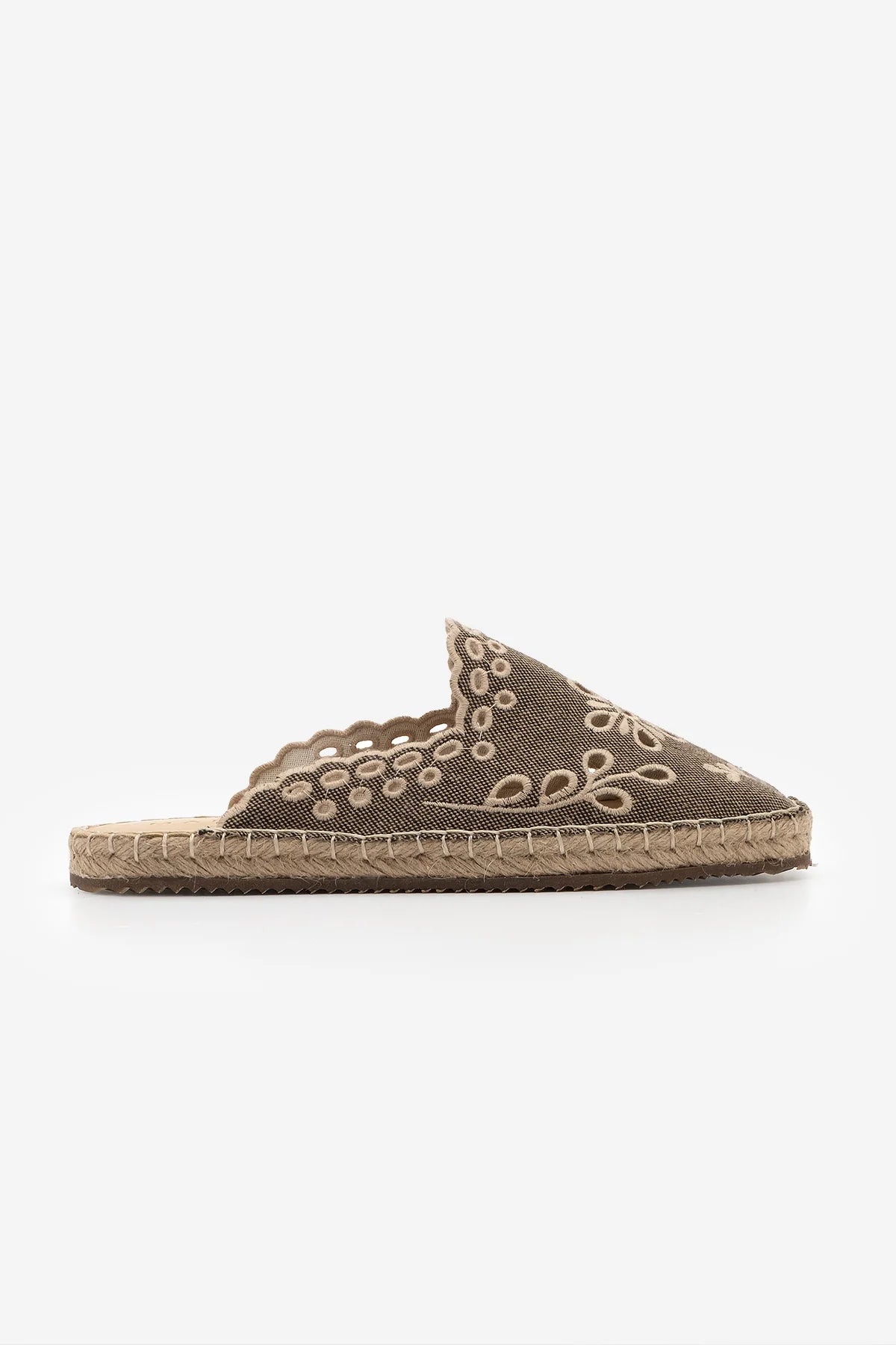 TALUNE Mink Linen Embroidered Jute Women’s Espadrille Slippers (Fit: Runs One Size Larger) | FOOTWEAR | Slipper | Lebbse TALUNE Mink Linen Embroidered Jute Women’s Espadrille Slippers (Fit: Runs One Size Larger) | FOOTWEAR | Slipper | Lebbse
