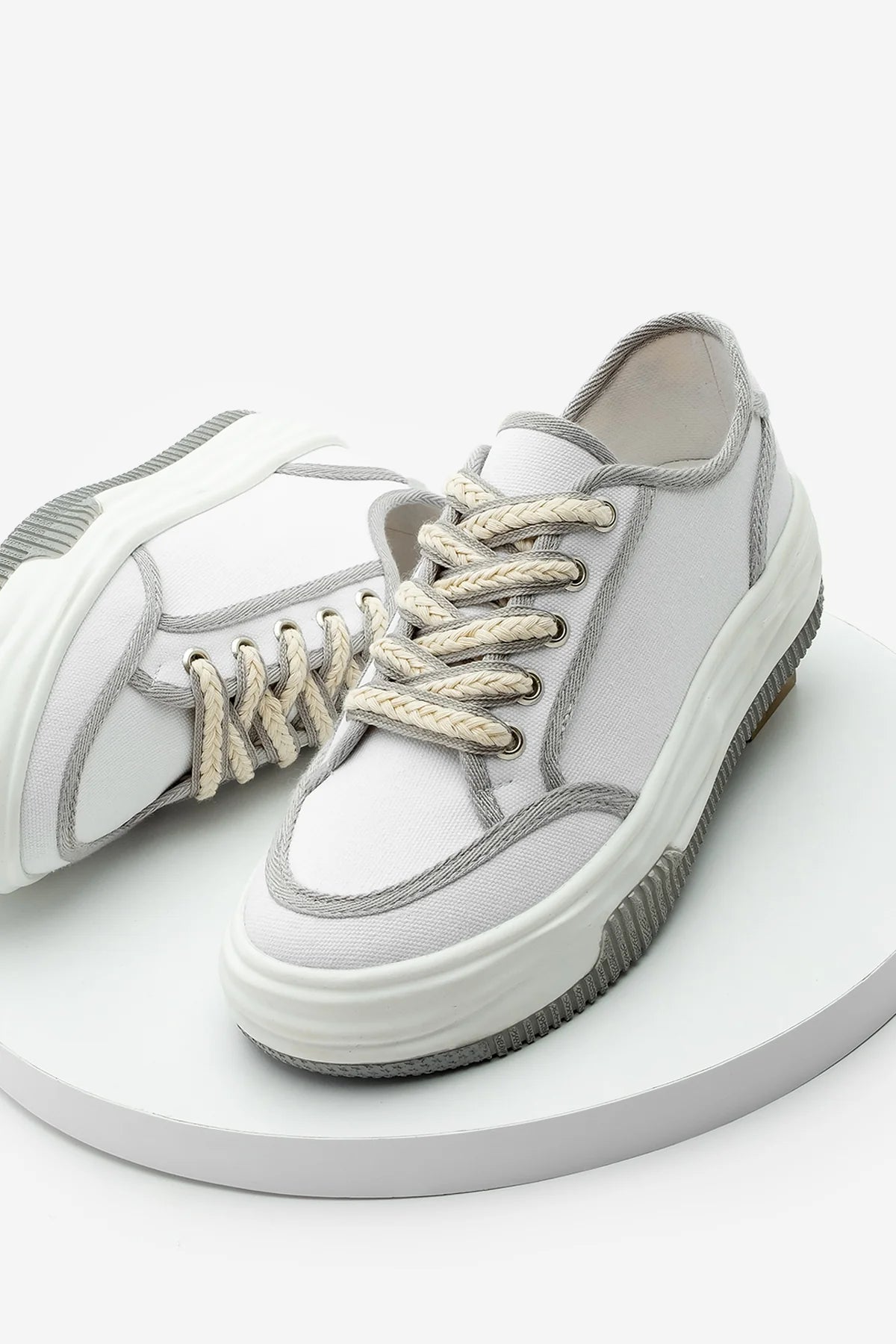 Women's Sneaker Sport Shoe Dofkin - White