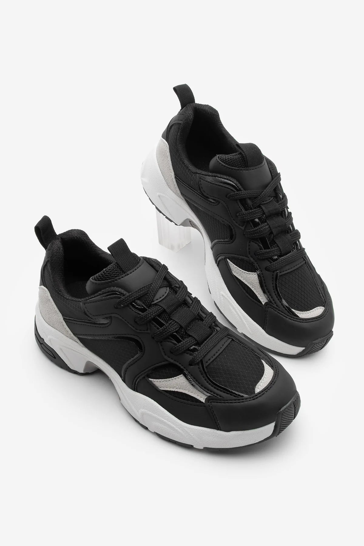 Women's Sneaker Sport Shoe Luser - Black