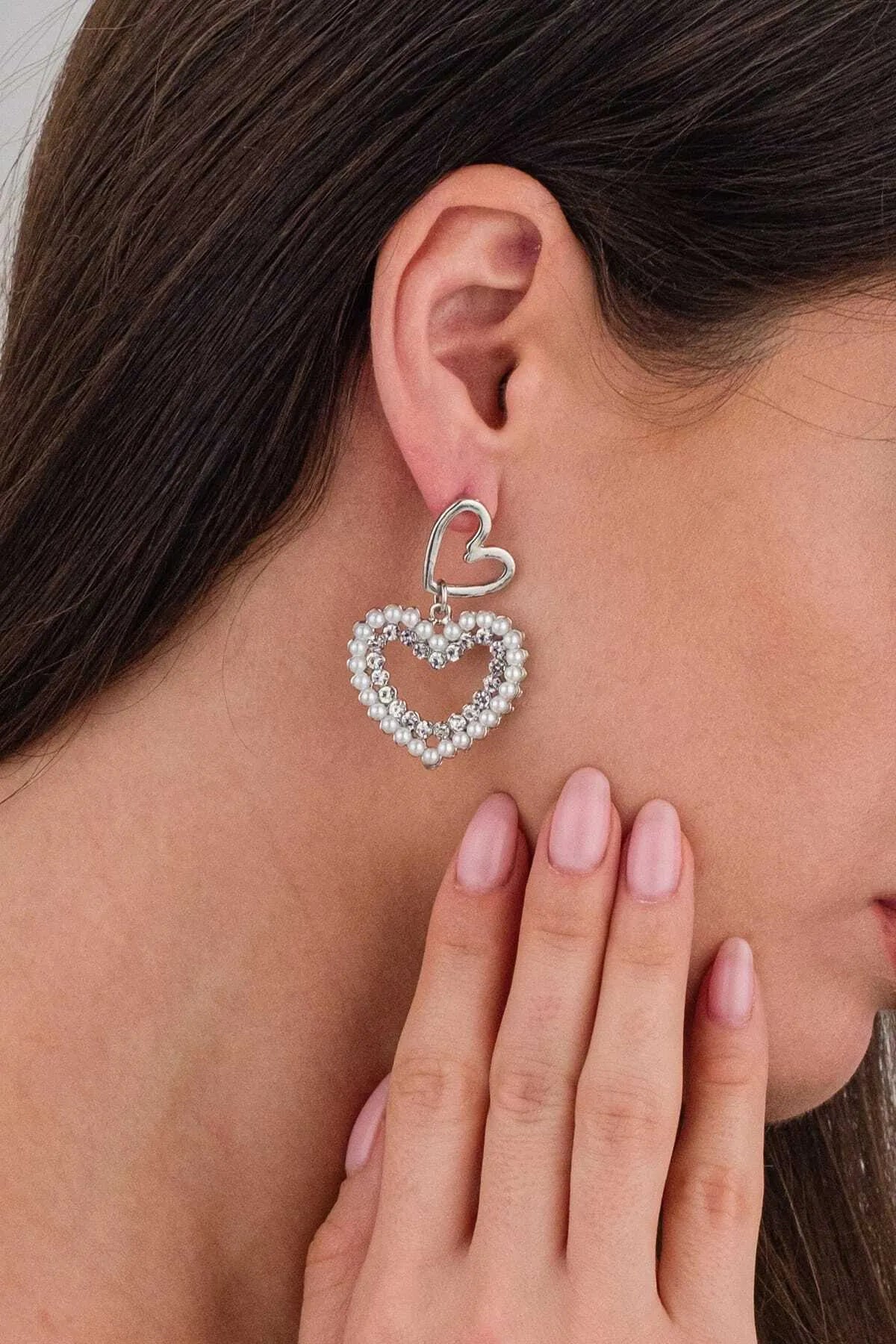 Dangling Pearl Heart Women's Earrings