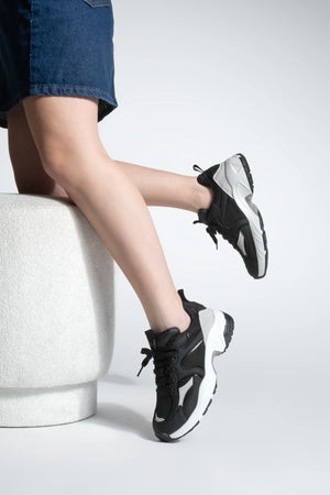 Women's Sneaker Sport Shoe Luser - Black