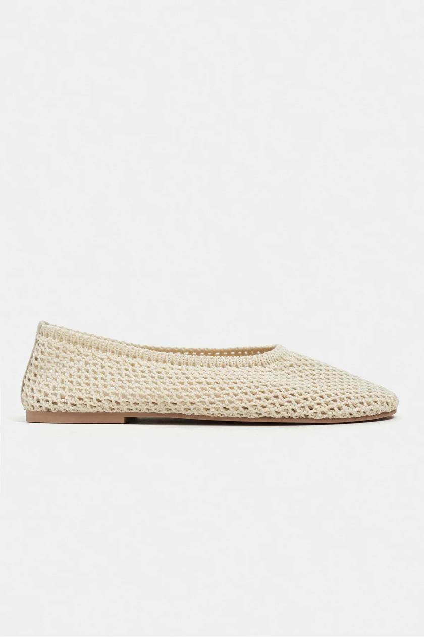 LIPS Beige Knit Mesh Flat Women’s Ballet Flats