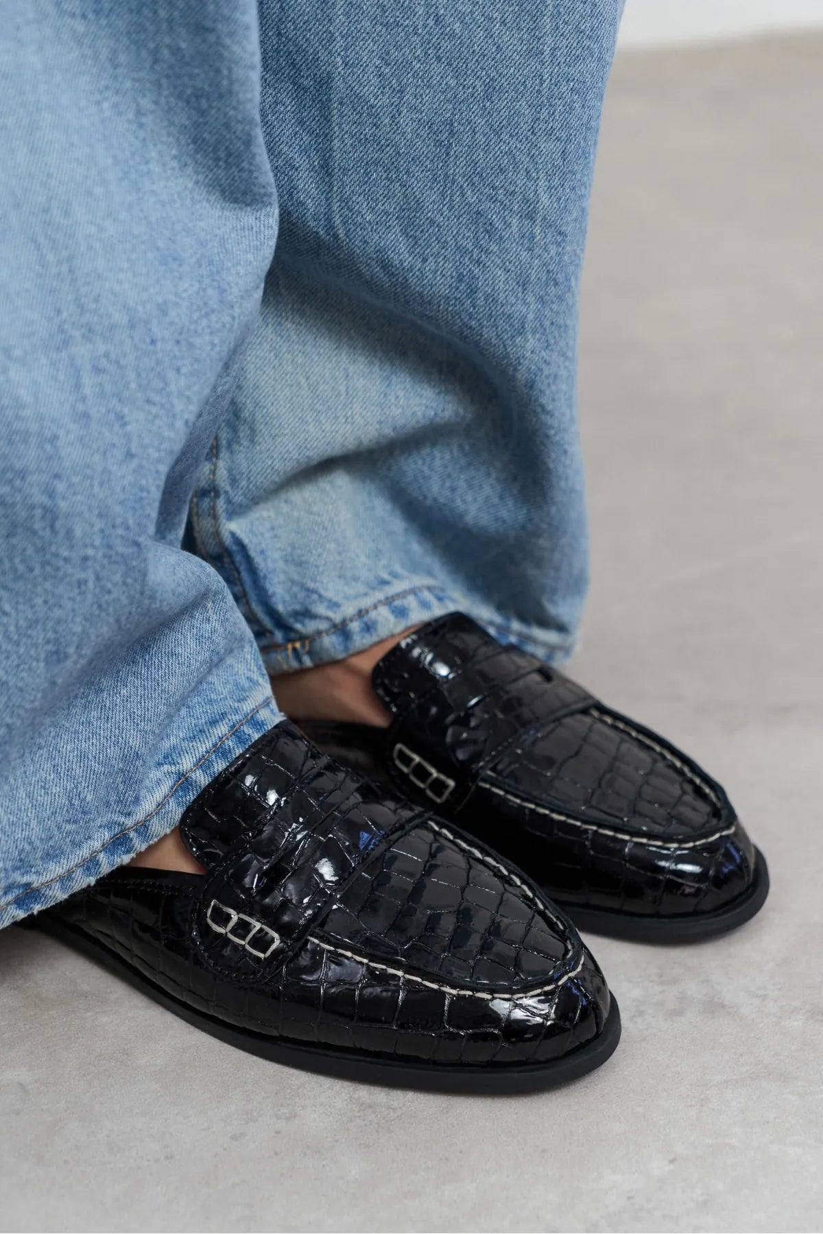 PORLY Black Croco Patent Genuine Leather Loafer Slippers | FOOTWEAR | Slipper | Lebbse PORLY Black Croco Patent Genuine Leather Loafer Slippers | FOOTWEAR | Slipper | Lebbse