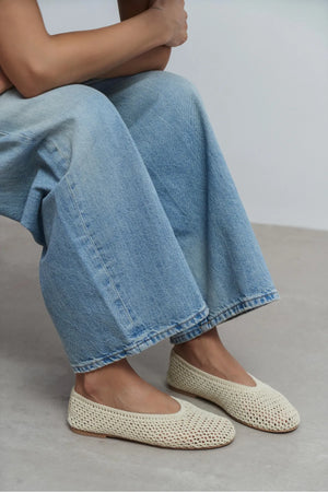 LIPS Beige Knit Mesh Flat Women’s Ballet Flats