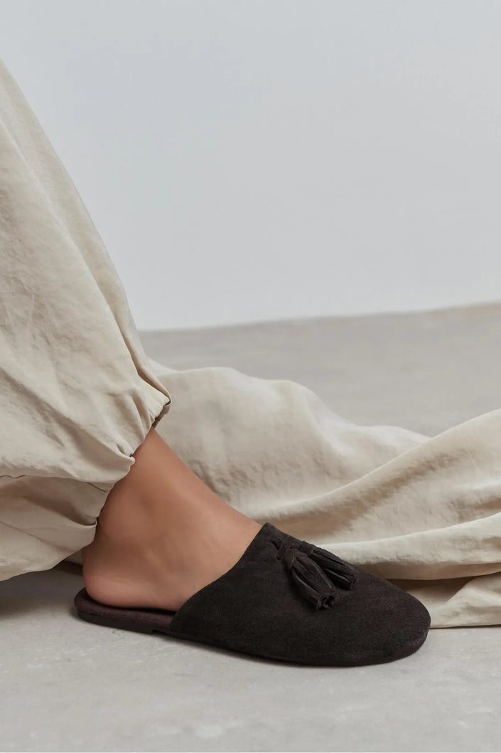 NELLA BITTER BROWN GENUINE SUEDE LEATHER TASSEL DETAIL WOMEN’S FLAT SLIPPERS