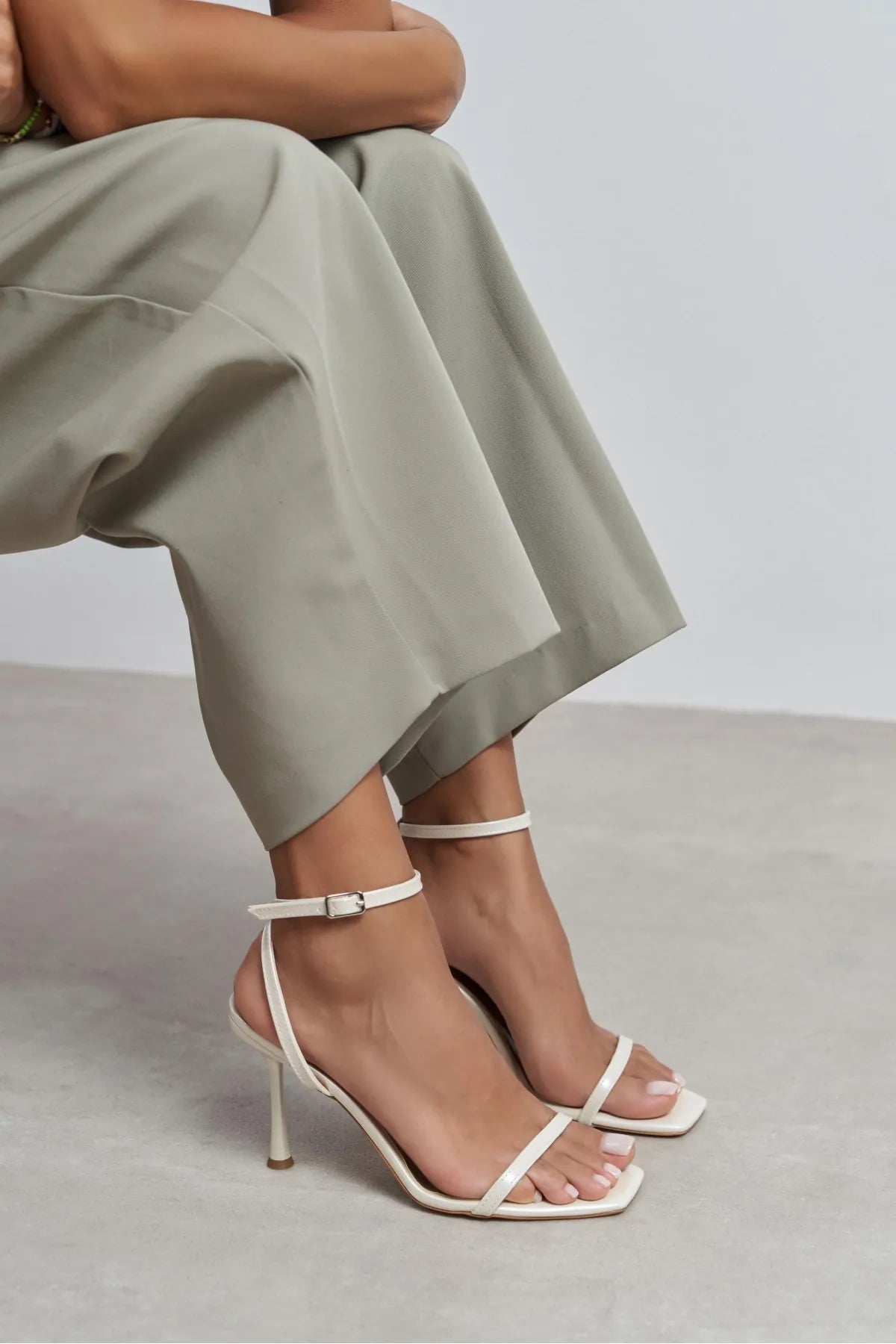 TAKI PEARL PATENT ANKLE STRAP DETAIL WOMEN’S HIGH HEELS