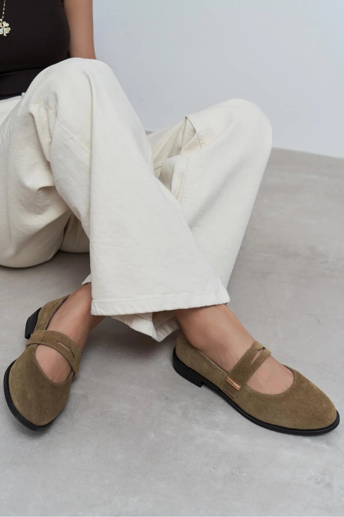 MERLA Rome Beige Suede Genuine Leather Buckle Detail Women’s Ballet Flats