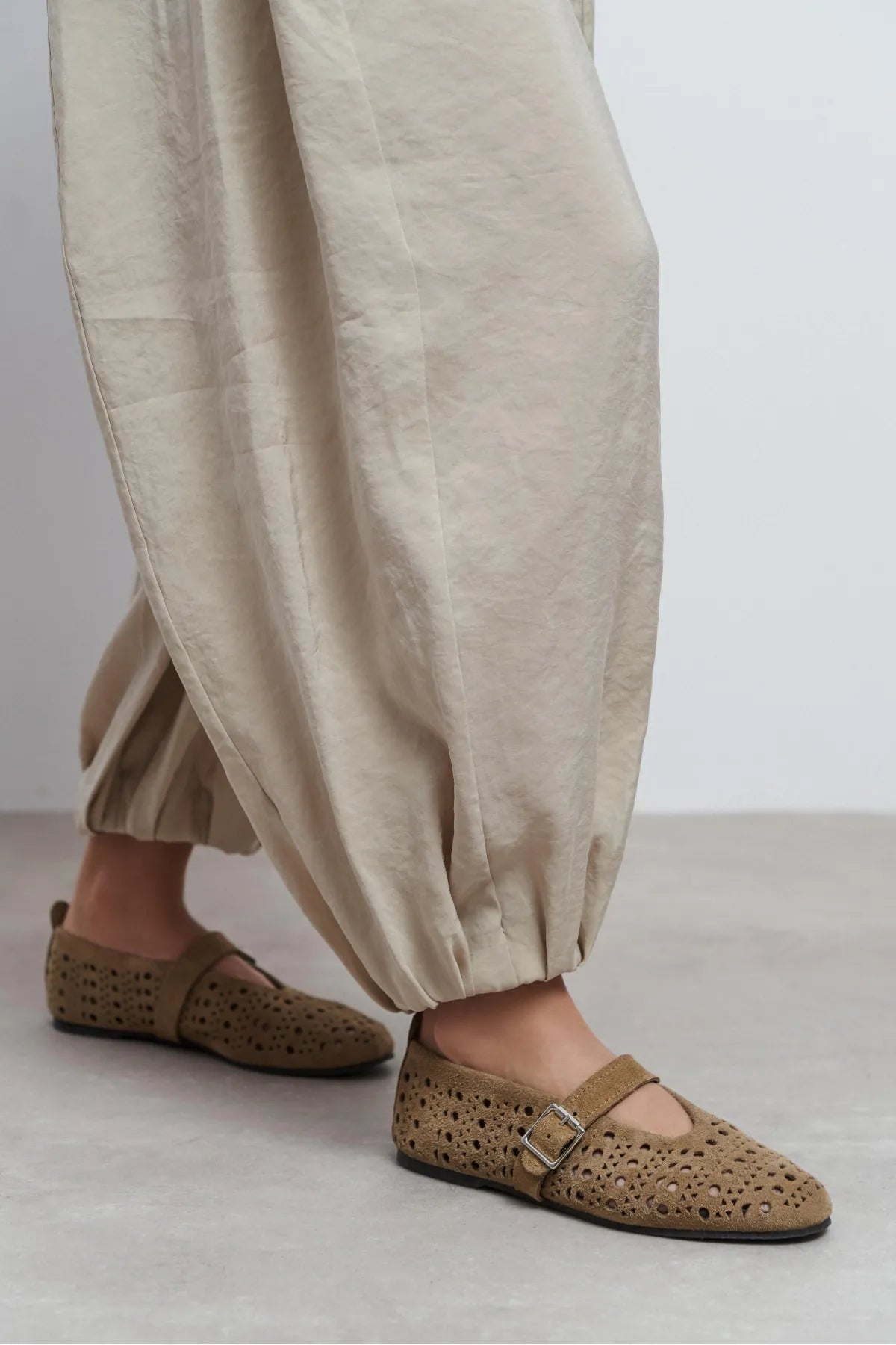 PATTER Rome Beige Suede Studded Genuine Leather Buckle Detail Women’s Ballet Flats | Ballet Flats | FOOTWEAR | Lebbse PATTER Rome Beige Suede Studded Genuine Leather Buckle Detail Women’s Ballet Flats | Ballet Flats | FOOTWEAR | Lebbse