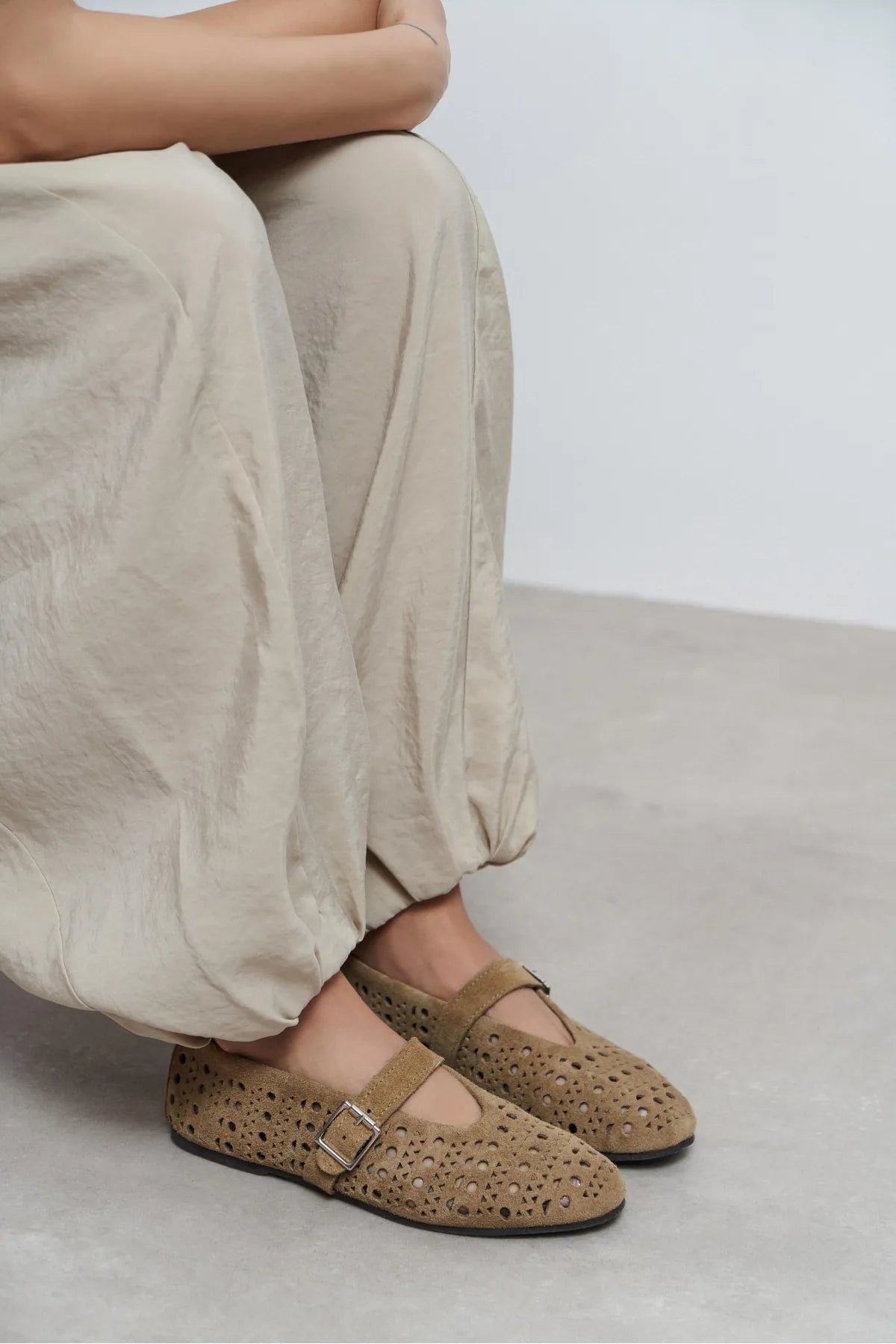 PATTER Rome Beige Suede Studded Genuine Leather Buckle Detail Women’s Ballet Flats | Ballet Flats | FOOTWEAR | Lebbse PATTER Rome Beige Suede Studded Genuine Leather Buckle Detail Women’s Ballet Flats | Ballet Flats | FOOTWEAR | Lebbse