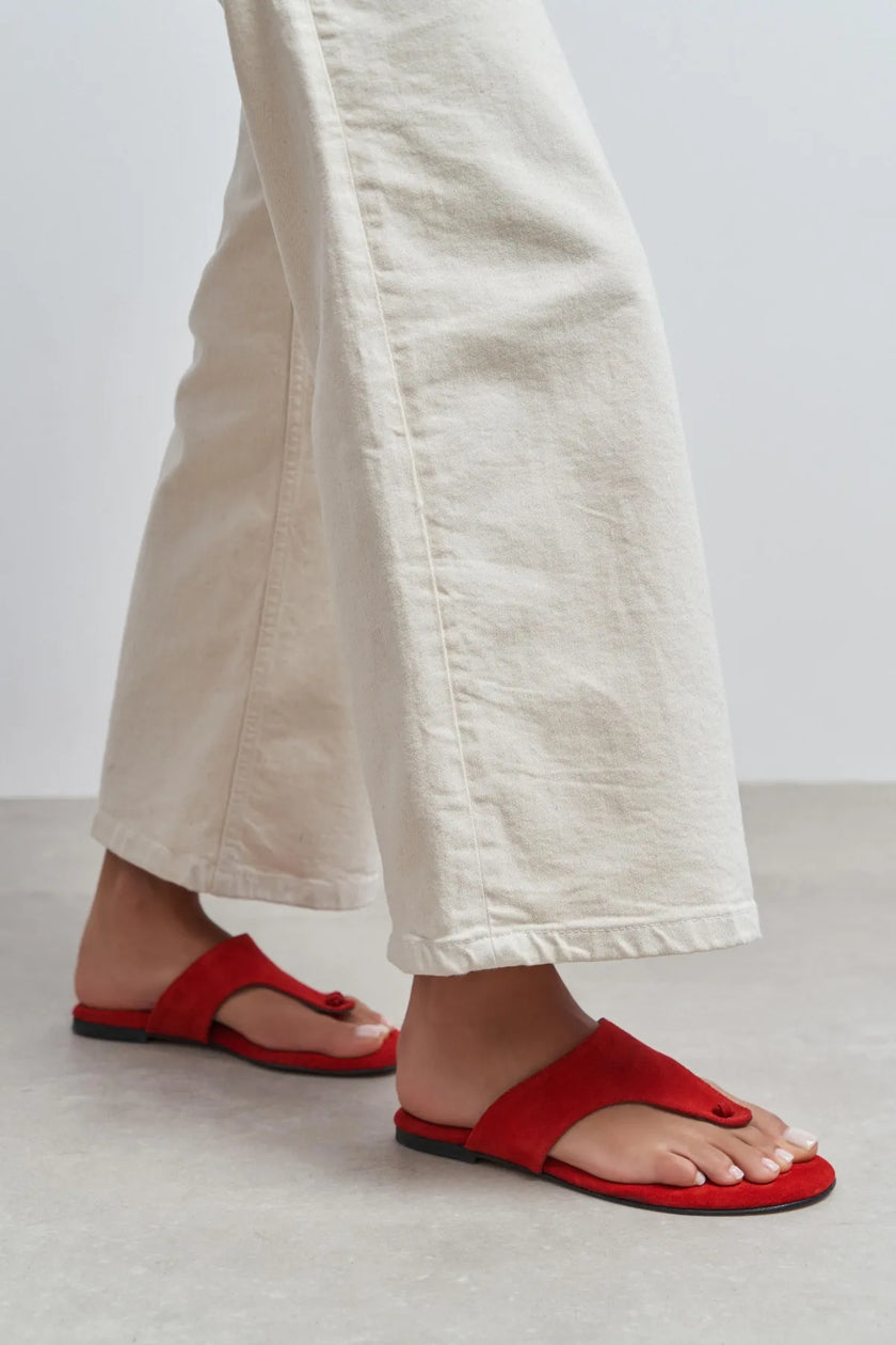 ALMIRA RED SUEDE LEATHER WOMEN’S FLAT TOE-POST SLIPPERS