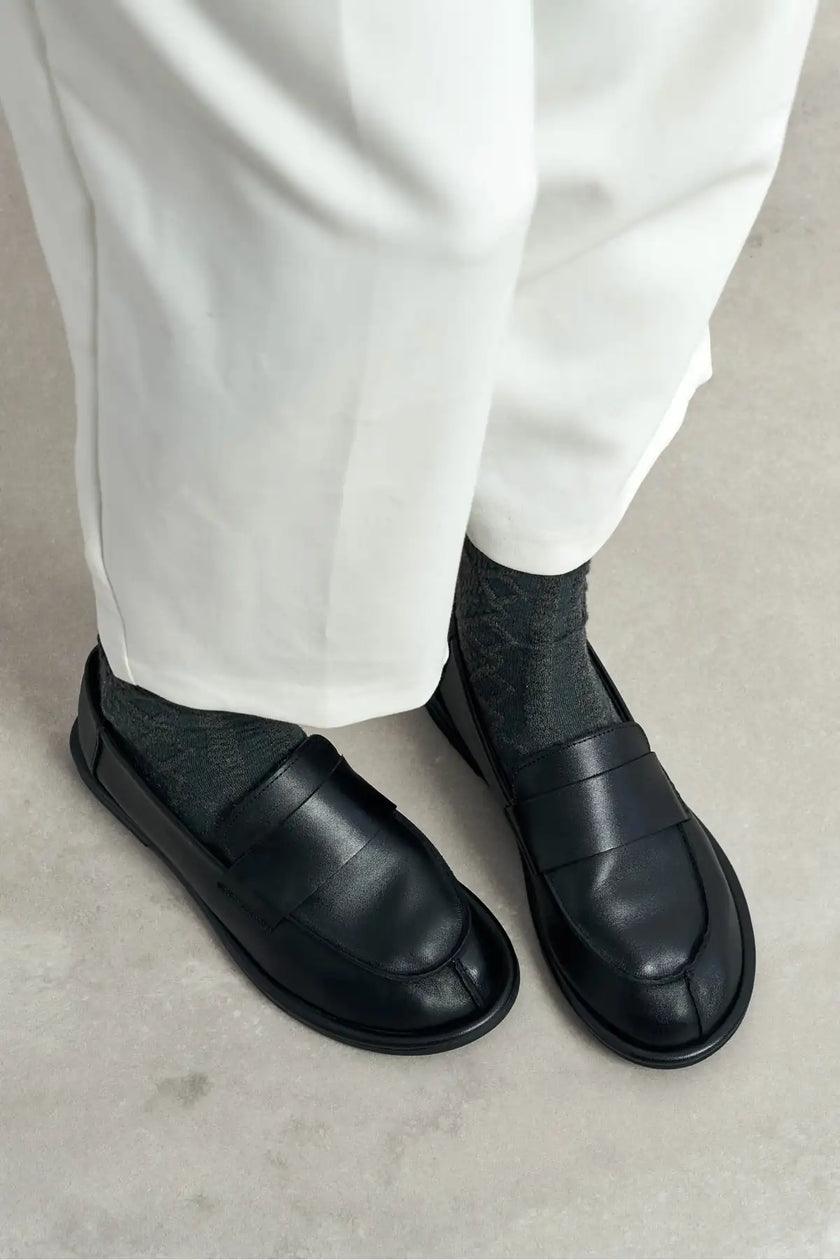 HAROLD BLACK FLAT-SOLE WOMEN'S SHOES