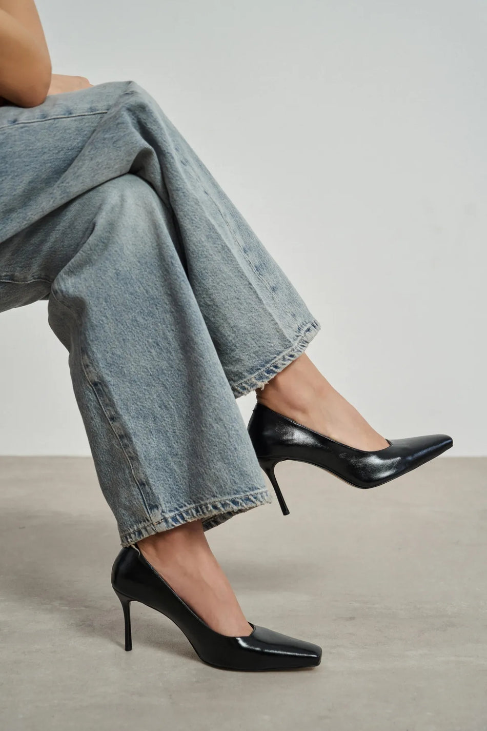 ZIVY Black Rustic Patterned Blunder Toe Closed Heel Women’s Shoes