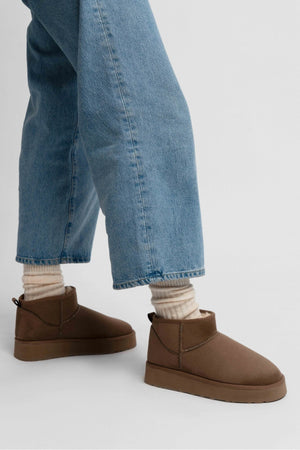 MINI DARK BEIGE SUEDE THICK-SOLED WOMEN'S BOOTS WITH FUR-LINING