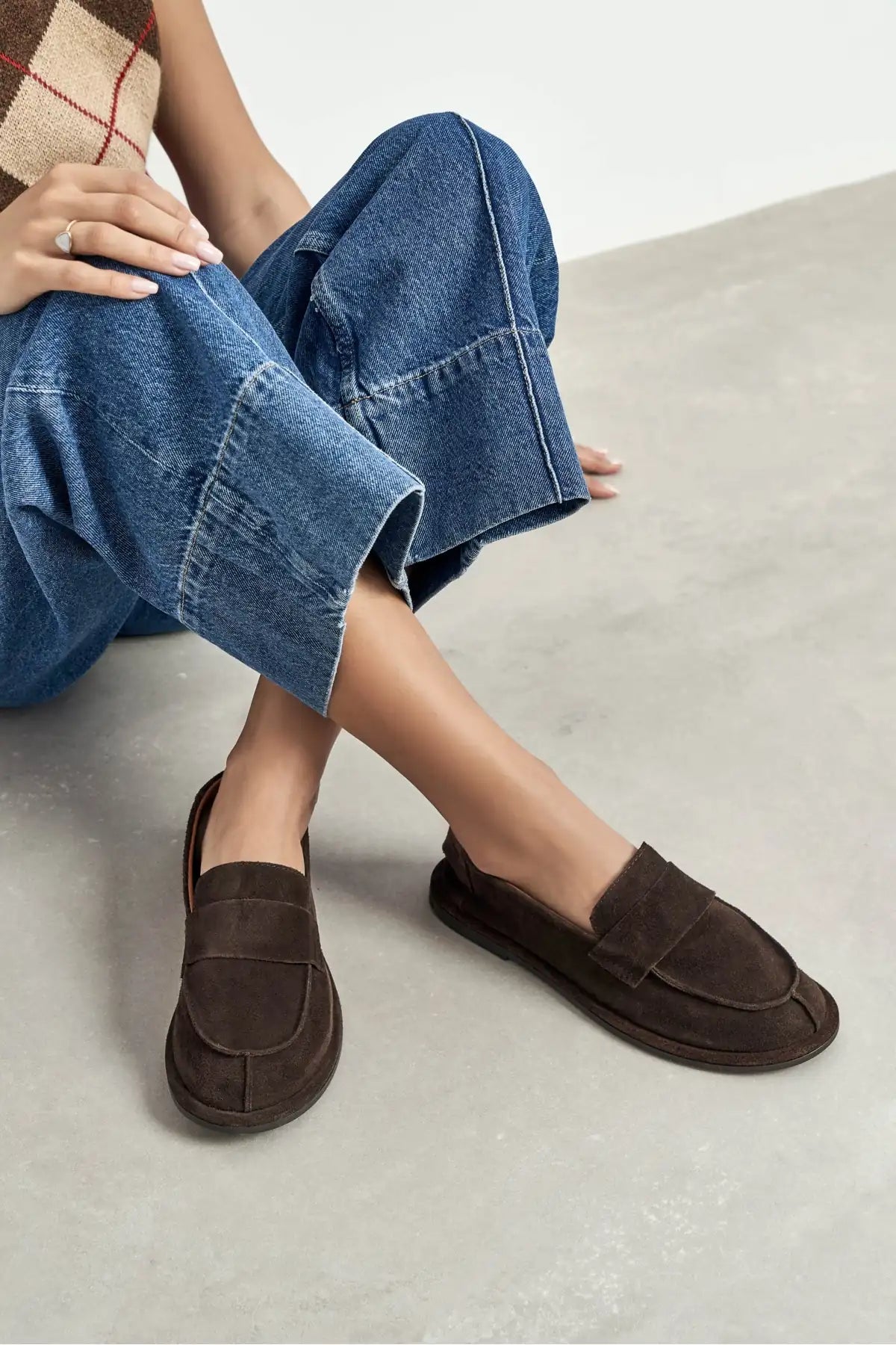 HAROLD BROWN FLAT-SOLE WOMEN'S SHOES