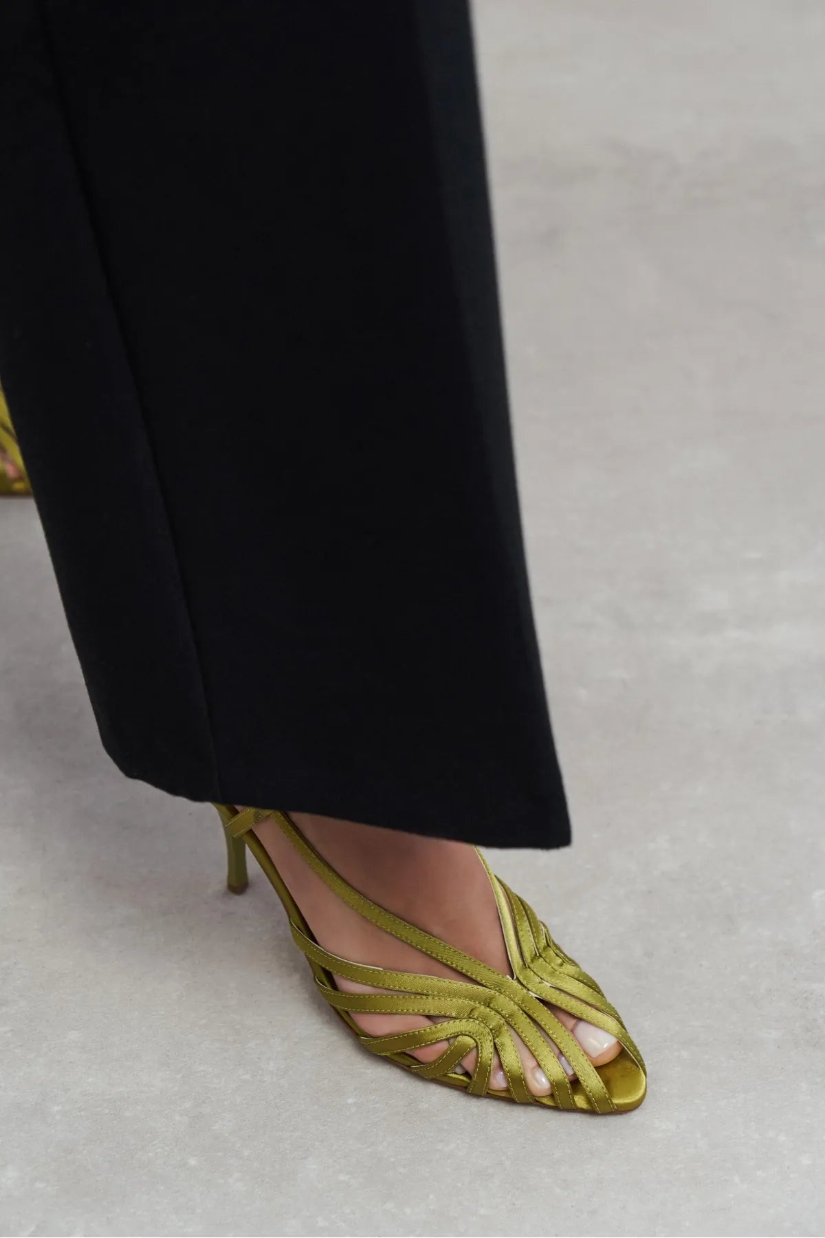 ERYU Green Satin Peep Toe Cage Detail Women’s Heeled Shoes