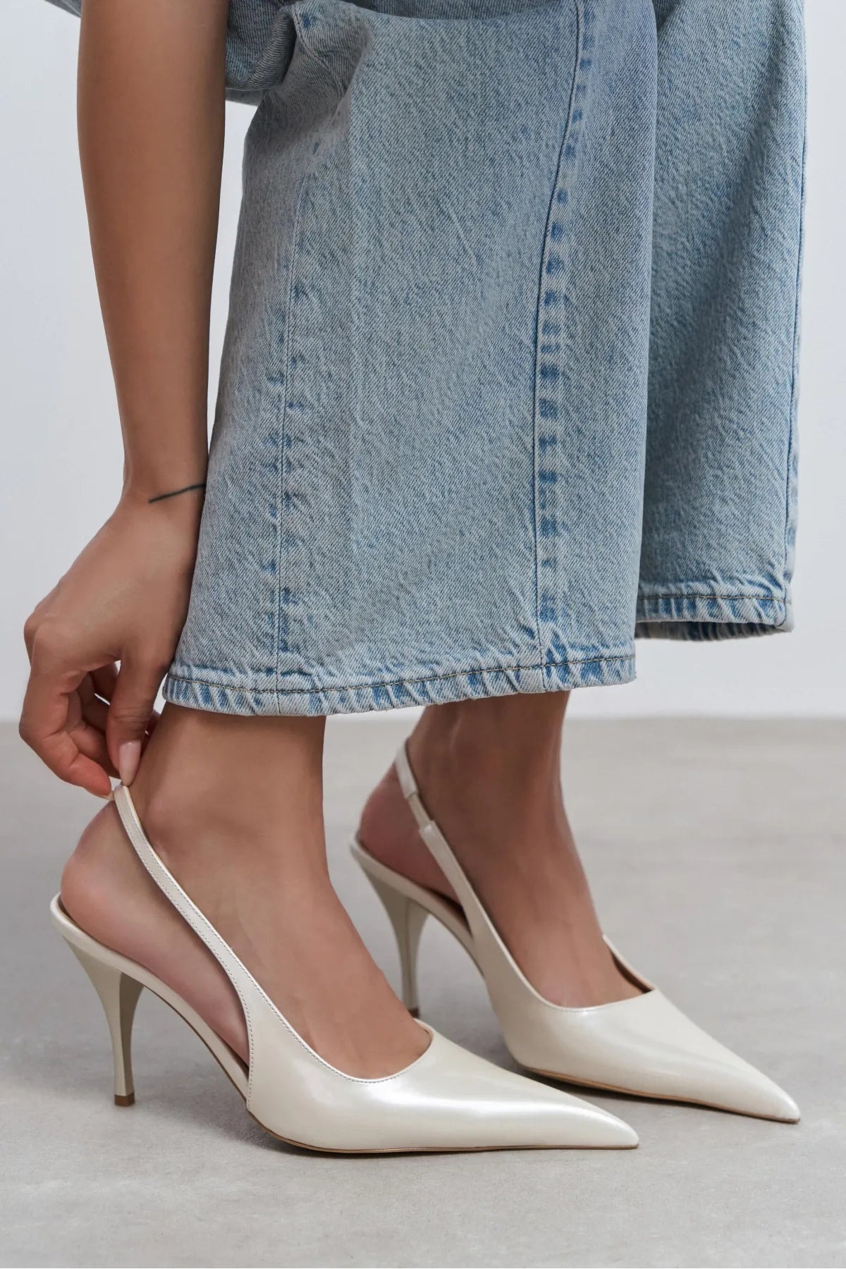 MEHRU Pearl Patent Buckle Detail Pointed Toe Women’s Heels