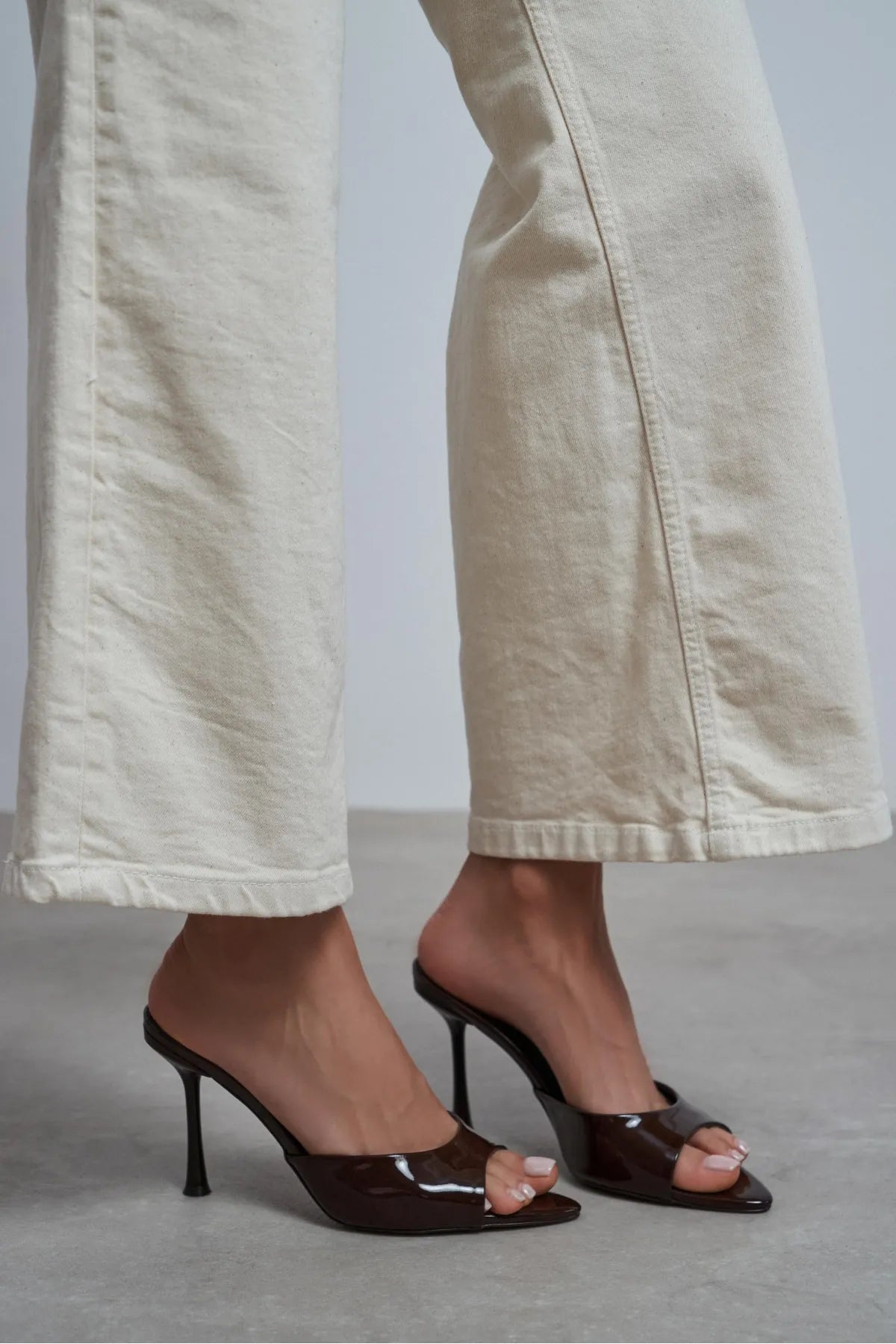 RENATA Brown Patent Open-Toe Pointed Women’s Slim High-Heel Mules | FOOTWEAR | Heels | Slipper | Lebbse RENATA Brown Patent Open-Toe Pointed Women’s Slim High-Heel Mules | FOOTWEAR | Heels | Slipper | Lebbse