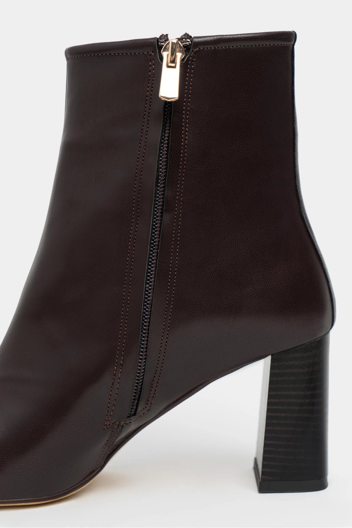 JUNO BROWN MATTE ZIPPERED THICK-HEELED CUFF-TOE WOMEN'S BOOTS