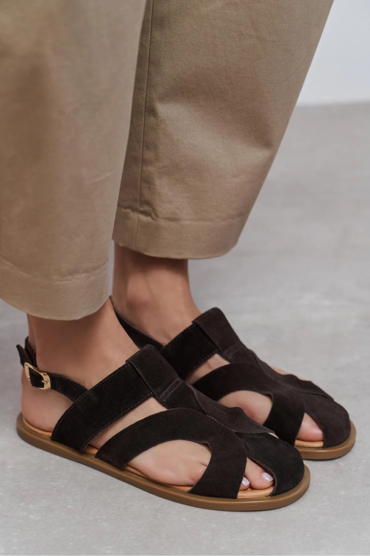 VENDY Bitter Coffee Suede Genuine Leather Buckled Women’s Sandals | FOOTWEAR | SANDALET | Lebbse VENDY Bitter Coffee Suede Genuine Leather Buckled Women’s Sandals | FOOTWEAR | SANDALET | Lebbse