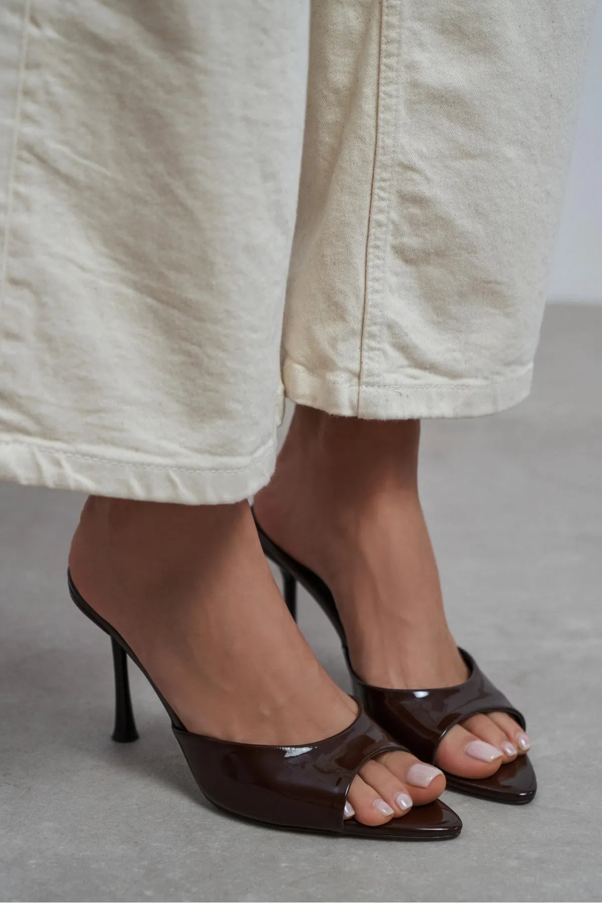 RENATA Brown Patent Open-Toe Pointed Women’s Slim High-Heel Mules | FOOTWEAR | Heels | Slipper | Lebbse RENATA Brown Patent Open-Toe Pointed Women’s Slim High-Heel Mules | FOOTWEAR | Heels | Slipper | Lebbse