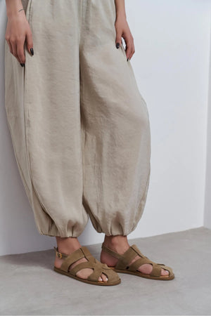 VENDY Rome Beige Suede Leather Buckled Women’s Sandals
