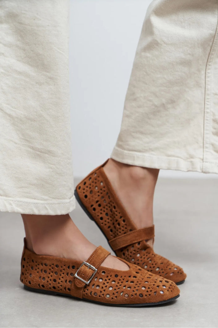 PATTER Tan Suede Studded Genuine Leather Buckle Detail Women’s Ballerina Flats