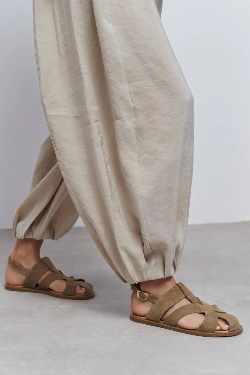 VENDY Rome Beige Suede Leather Buckled Women’s Sandals