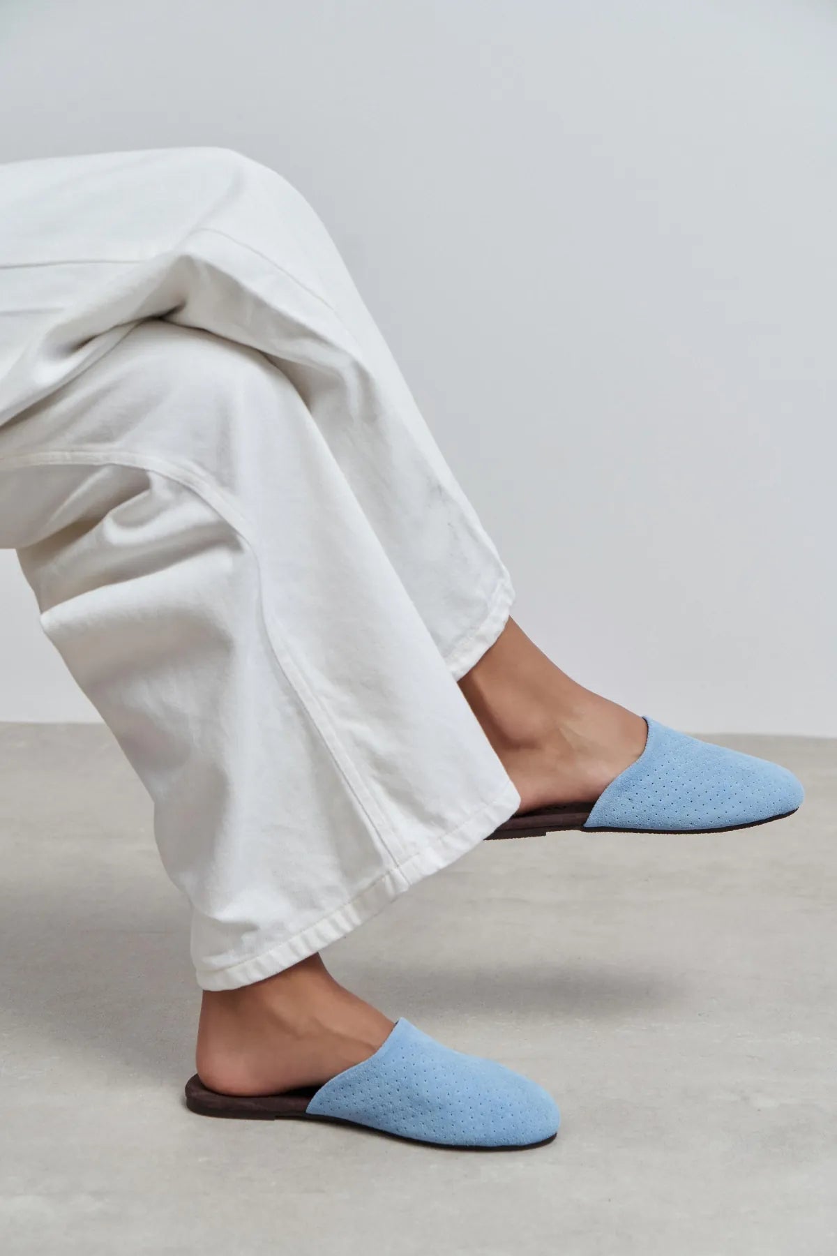 MODI BABY BLUE SUEDE LEATHER WOMEN’S CLOSED SLIPPERS