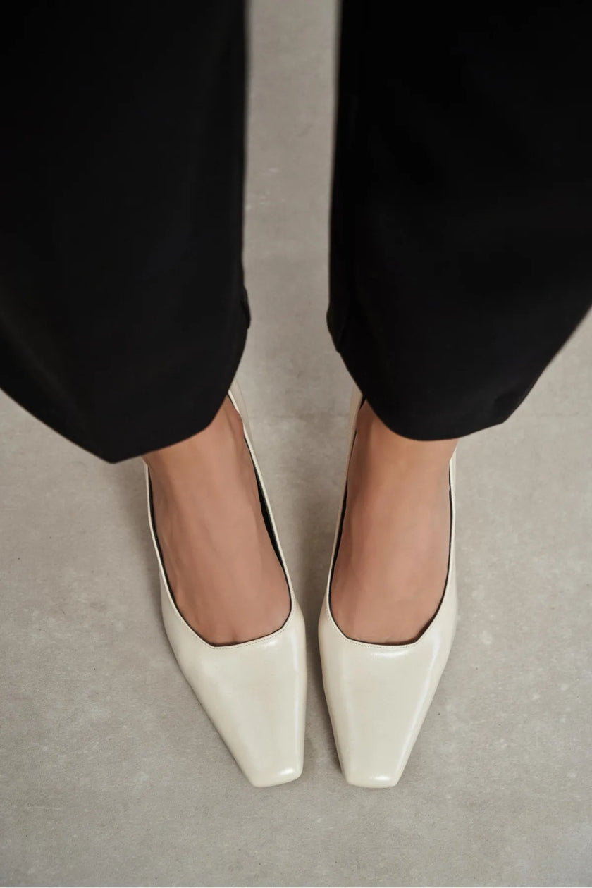 ZIVY Beige Rustic Patterned Blunt Toe Closed Heel Women’s Shoes