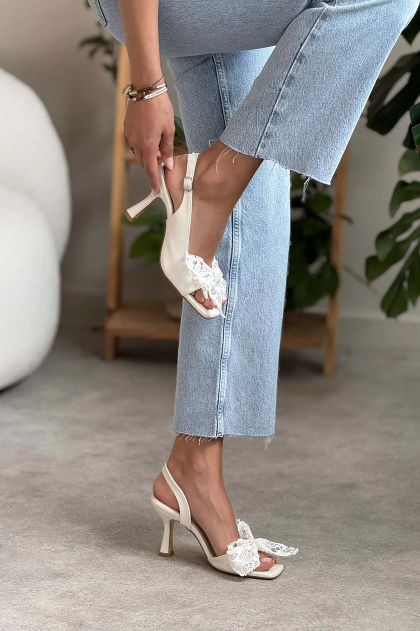 LOREA WHITE MATTE LACE BOW DETAIL WOMEN'S HIGH-HEEL SHOES