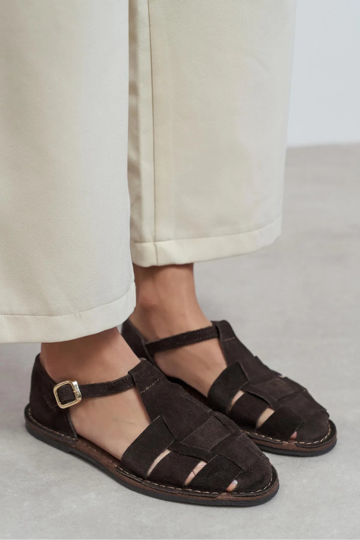 HUGEL Coffee Suede Leather Buckle Detail Women’s Sandals | FOOTWEAR | SANDALET | Lebbse HUGEL Coffee Suede Leather Buckle Detail Women’s Sandals | FOOTWEAR | SANDALET | Lebbse