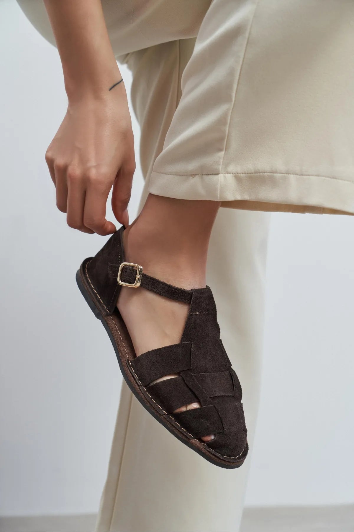 HUGEL Coffee Suede Leather Buckle Detail Women’s Sandals | FOOTWEAR | SANDALET | Lebbse HUGEL Coffee Suede Leather Buckle Detail Women’s Sandals | FOOTWEAR | SANDALET | Lebbse