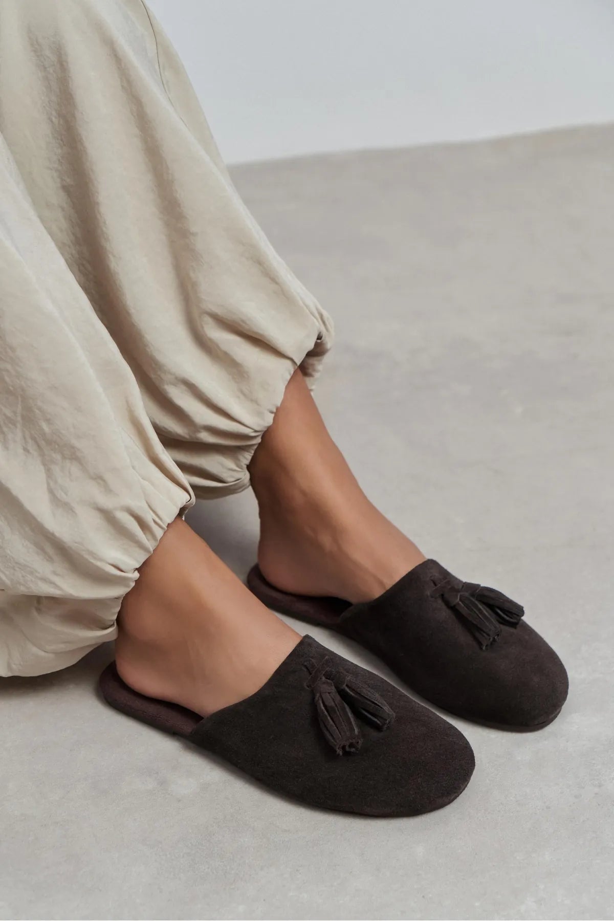 NELLA BITTER BROWN GENUINE SUEDE LEATHER TASSEL DETAIL WOMEN’S FLAT SLIPPERS