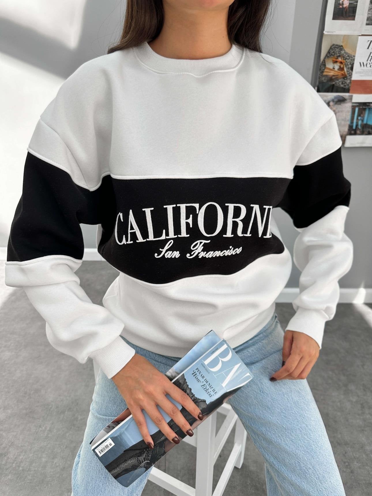 Off White California Printed Garnished Sweat - Lebbse