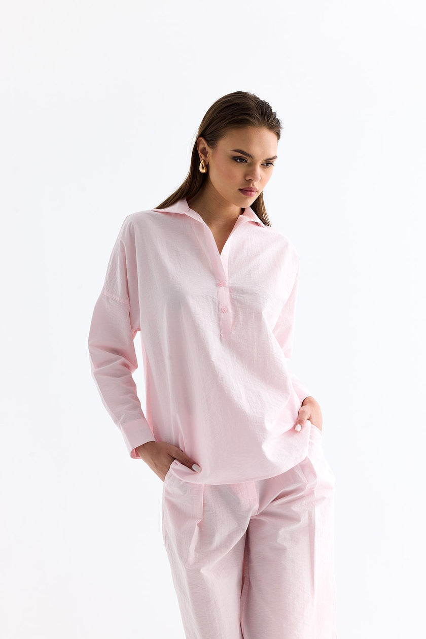 3- قميص نسائي باراشوت اوفرسايز باللون الوردي - Oval Cut Parachute Oversize Shirt Pink