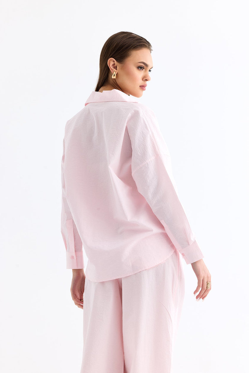4- قميص نسائي باراشوت اوفرسايز باللون الوردي - Oval Cut Parachute Oversize Shirt Pink