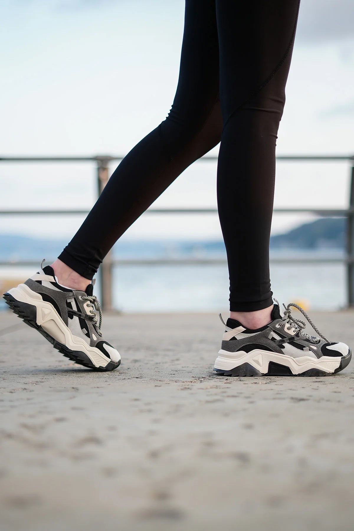 Women's Sneakers Edisa - Black