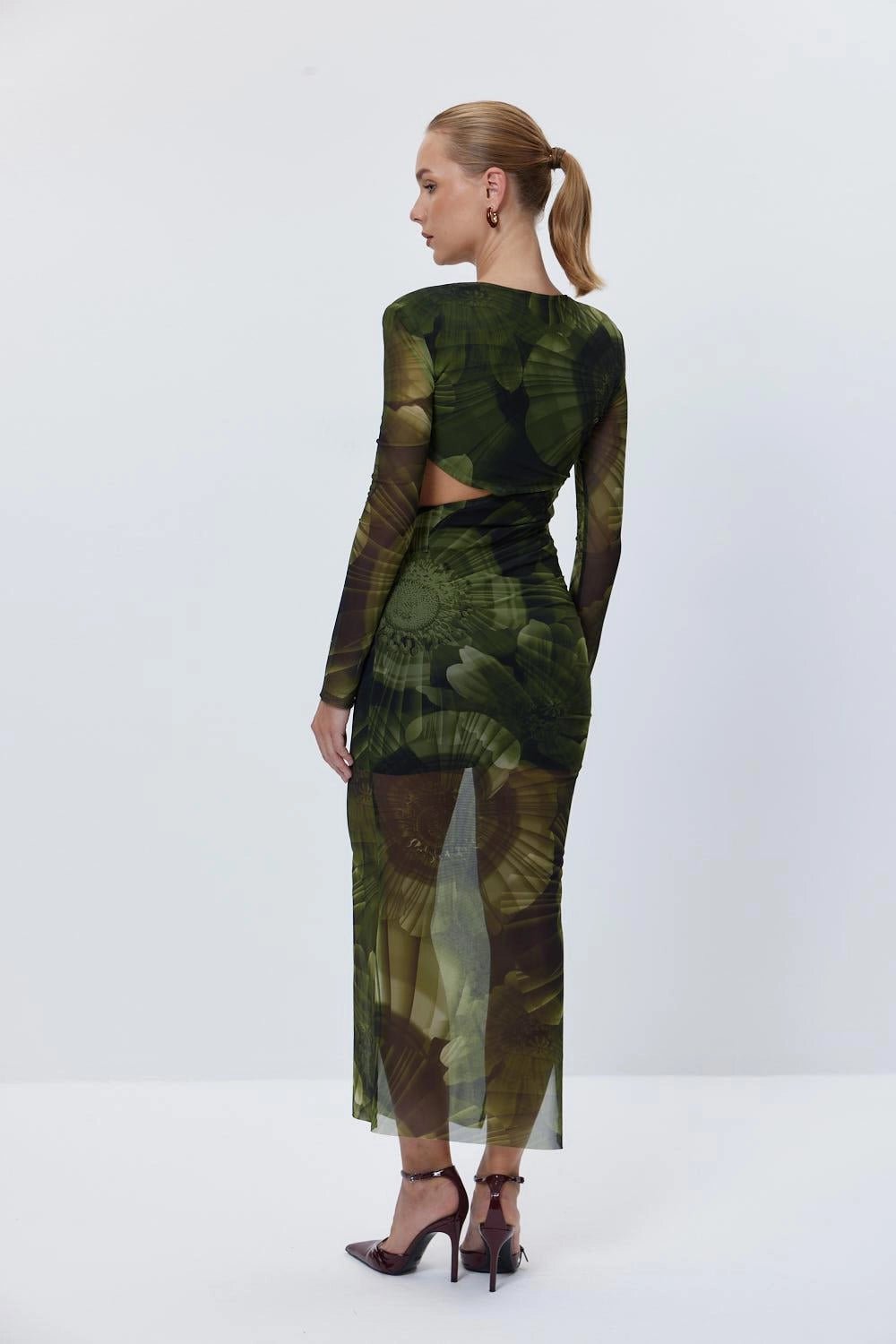 Patterned Waist Low - Cut Dark green Long Tulle Dress - Lebbse