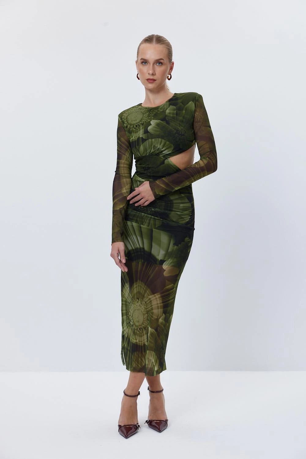 Patterned Waist Low - Cut Dark green Long Tulle Dress - Lebbse