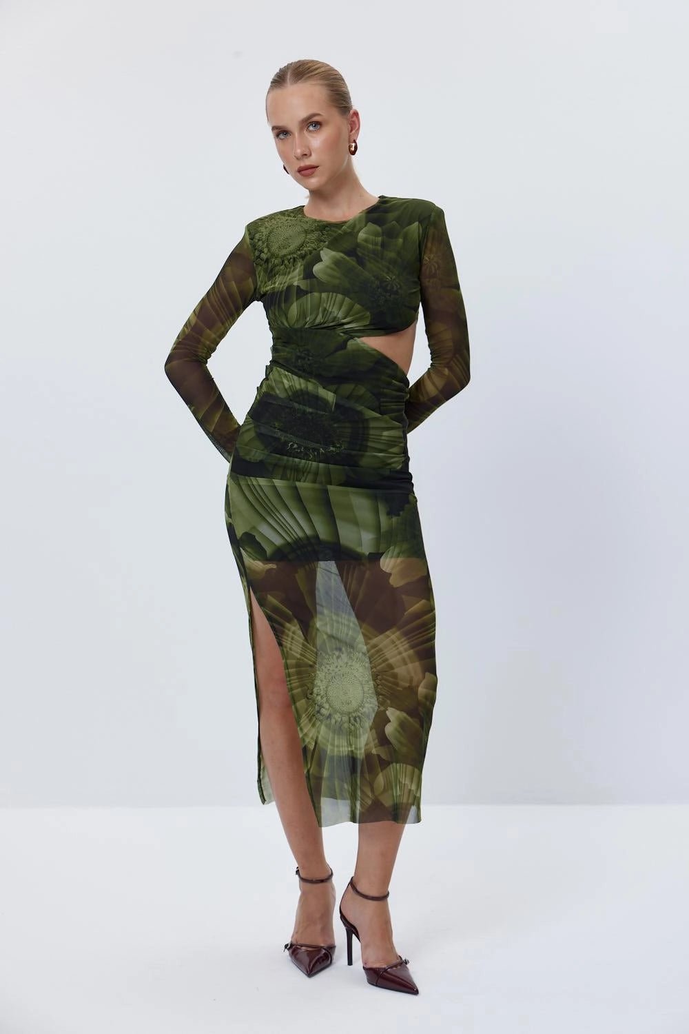 Patterned Waist Low - Cut Dark green Long Tulle Dress - Lebbse