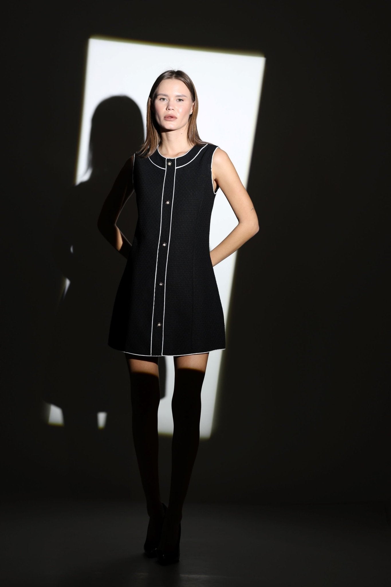 Pearl Button Dress Black - Lebbse