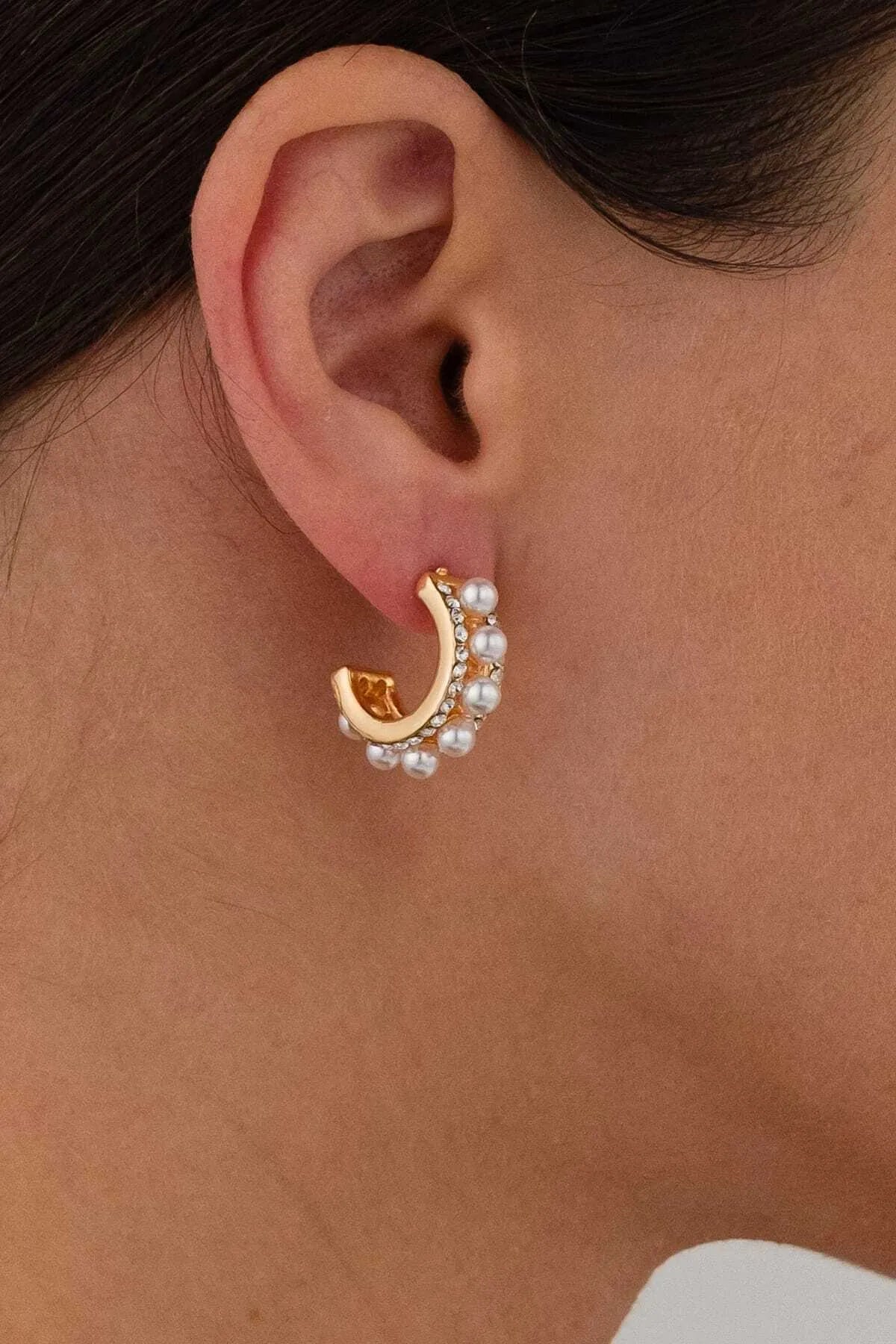 Pearl Half Hoop Earring - Lebbse