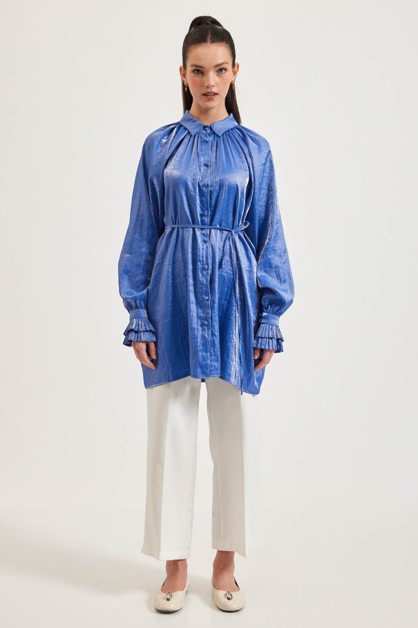 4- قميص نسائي أزرق طويل بتفاصيل اكمام مكشكشة - Pleated Sleeves Blue Shirt