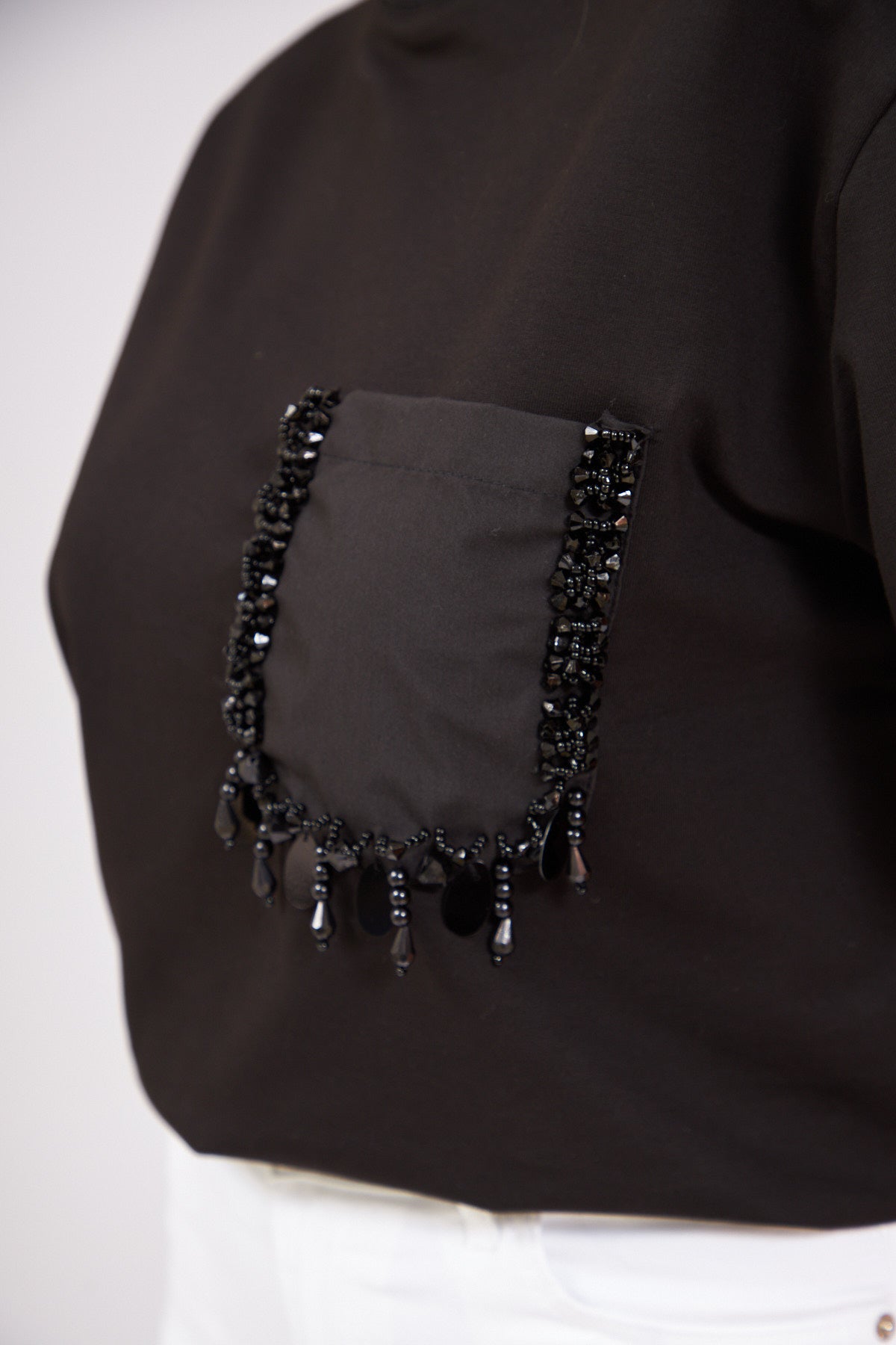 Poplin Stone Embroidered Tshirt Black - Lebbse