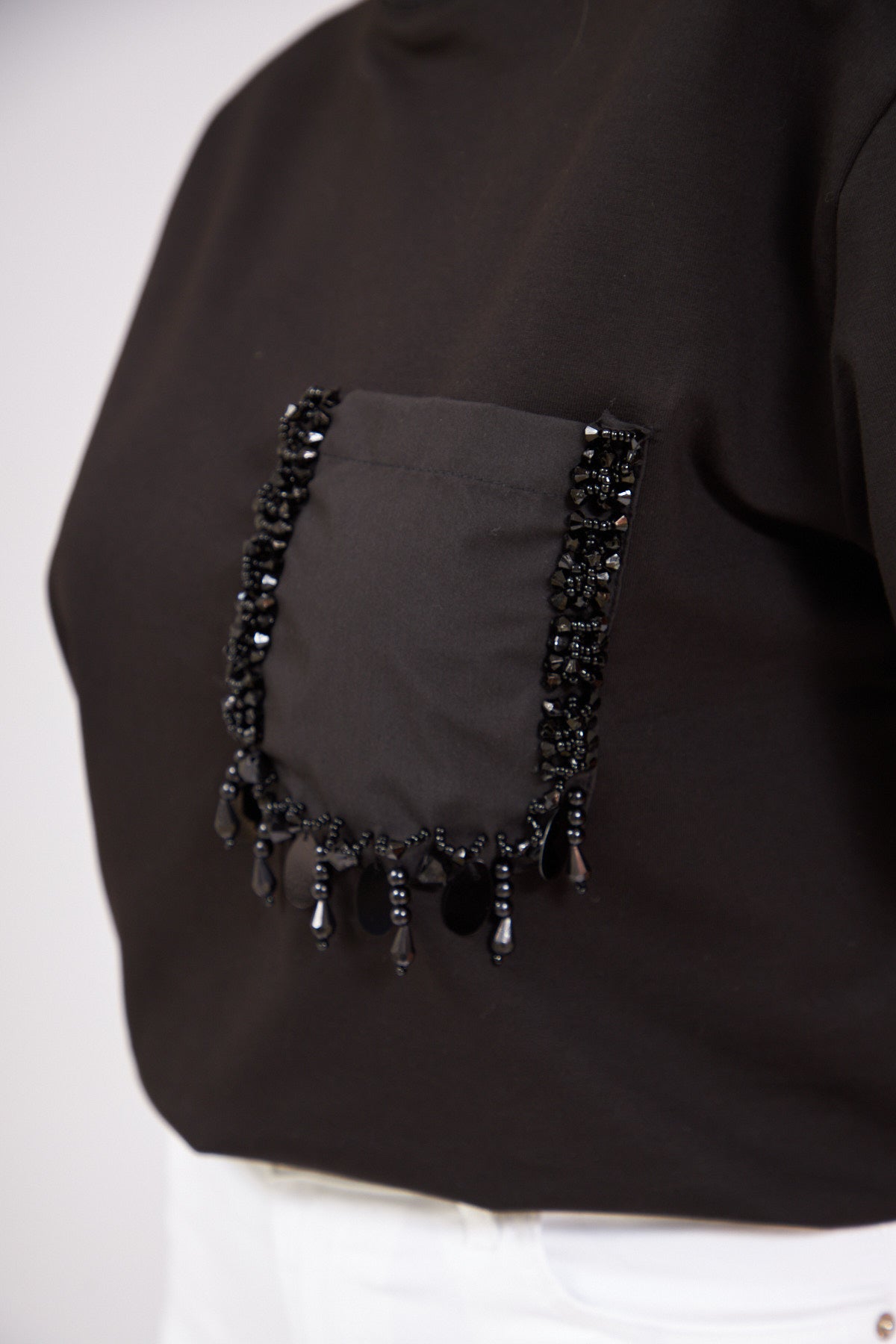 Poplin Stone Embroidered Tshirt Black | CLOTHES | Lebbse Poplin Stone Embroidered Tshirt Black | CLOTHES | Lebbse