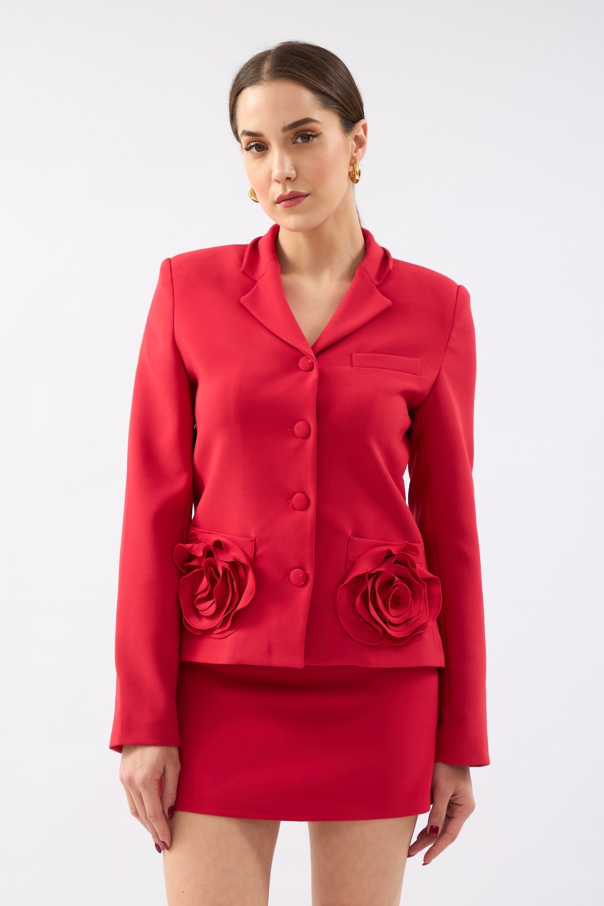 3- جاكيت وتنورة للسهرة طقم لون أحمر - Rose Detail Jacket Mini Skirt Set Red