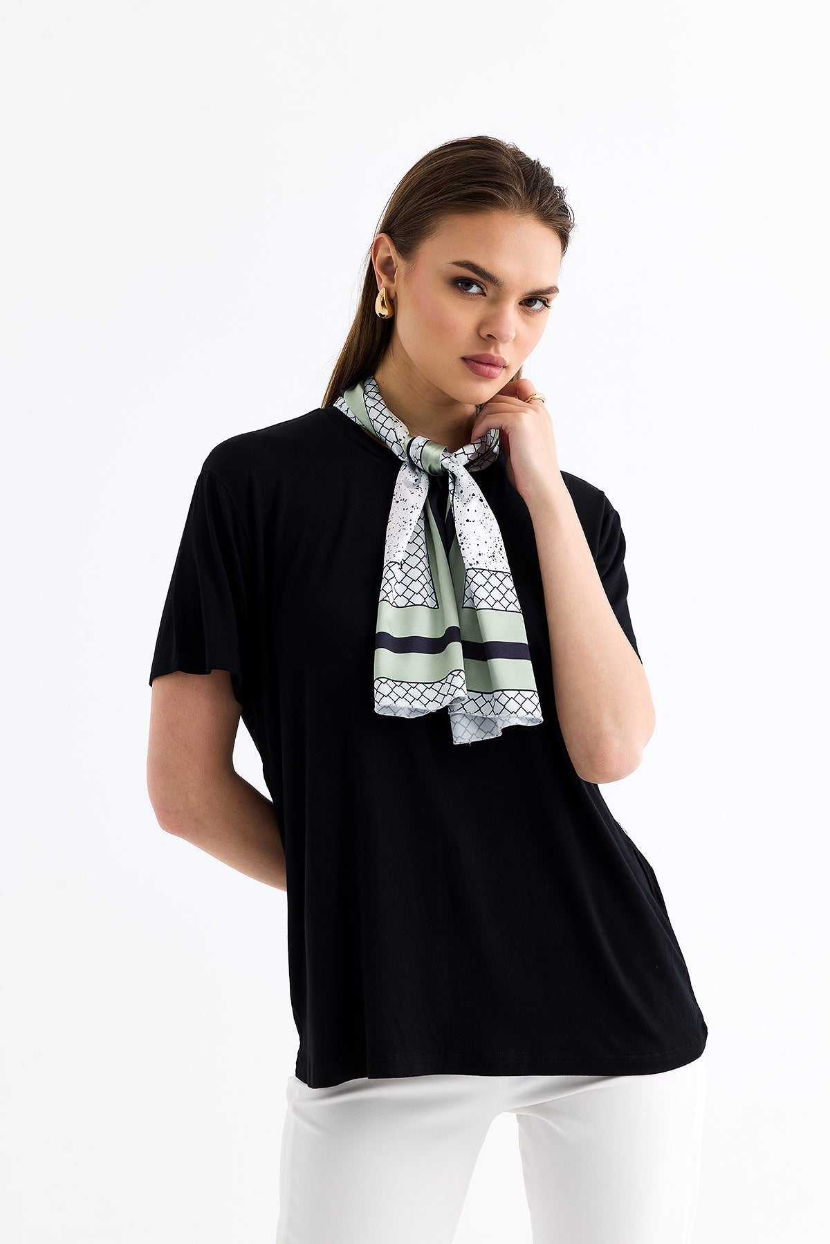 Short Sleeve Scarf Detailed Tshirt Black - Lebbse