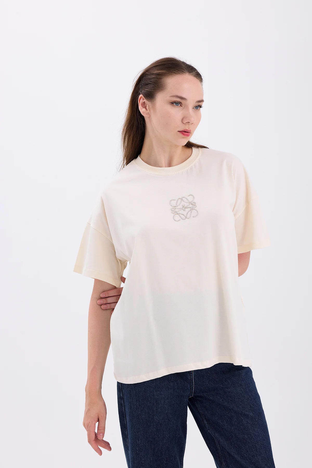 Square Embroidered Tshirt - Lebbse