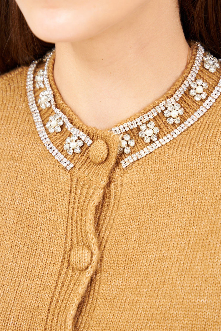 5- كارديجان شتوي بلون كاميل ذات قبة مرصعة - Stoned Collar Cardigan Tobacco Color
